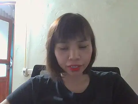 Snapshot of Angela-Eira chatting on 15, 9, 2025 Angela-Eira online show from 15, 9, 2025