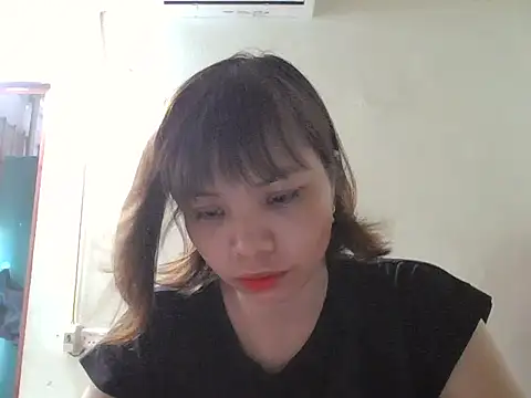 Snapshot of Angela-Eira chatting on 23, 9, 2025 Angela-Eira online show from 23, 9, 2025