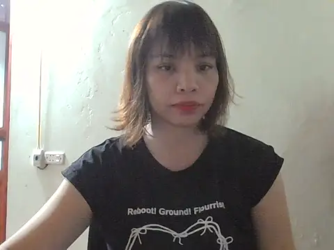 Snapshot of Angela-Eira chatting on 2, 10, 2025 Angela-Eira online show from 2, 10, 2025