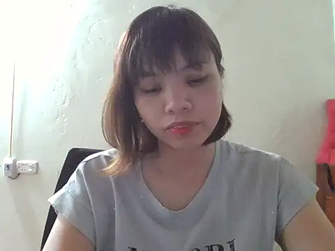 Snapshot of Angela-Eira chatting on 6, 10, 2025 Angela-Eira online show from 6, 10, 2025