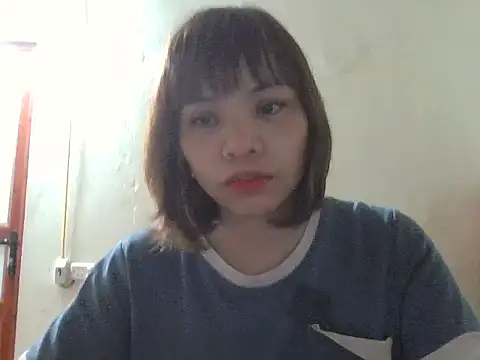 Snapshot of Angela-Eira chatting on 11, 10, 2025 Angela-Eira online show from 11, 10, 2025