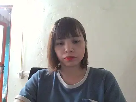 Snapshot of Angela-Eira chatting on 17, 10, 2025 Angela-Eira online show from 17, 10, 2025