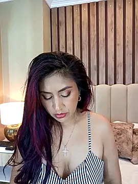 Snapshot of MonicaMoret chatting on 17, 3, 2025 MonicaMoret online show from 17, 3, 2025