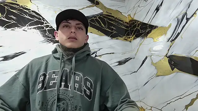 Kevin22 222 online show from 10, 1, 2025