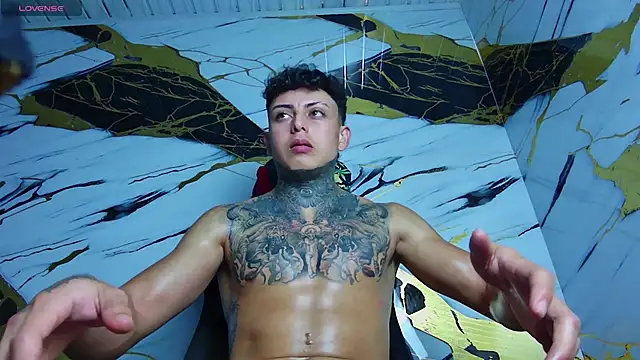 Kevin22 222 online show from 10, 2, 2025