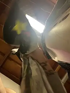 Snapshot of bighung1990 chatting on 20, 10, 2025 bighung1990 online show from 20, 10, 2025