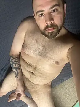 Snapshot of bighung1990 chatting on 26, 10, 2025 bighung1990 online show from 26, 10, 2025