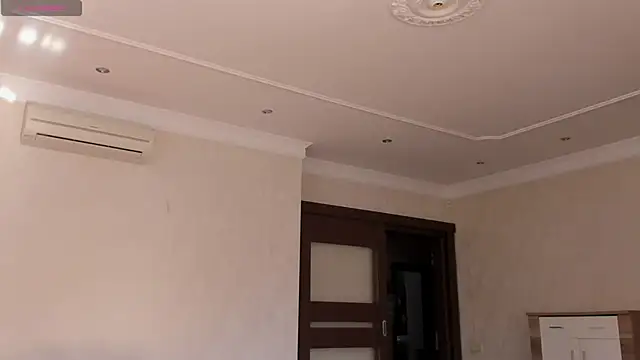 Lilith lutherlow online show from 20, 2, 2025