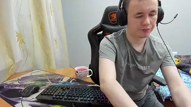 iliaskrislove online show from 15, 10, 2025