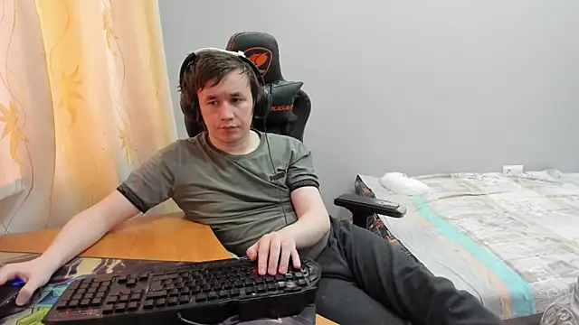 iliaskrislove online show from 8, 3, 2026