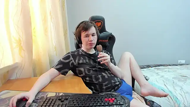 iliaskrislove online show from 5, 4, 2026