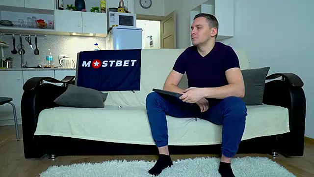 Snapshot of littlesweettifany chatting on 14, 1, 2025 littlesweettifany online show from 14, 1, 2025