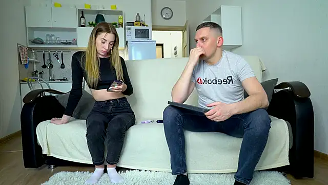 Snapshot of littlesweettifany chatting on 10, 3, 2025 littlesweettifany online show from 10, 3, 2025