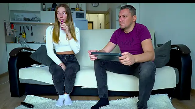 Snapshot of littlesweettifany chatting on 6, 10, 2025 littlesweettifany online show from 6, 10, 2025