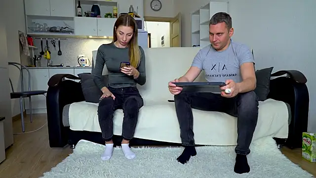 Snapshot of littlesweettifany chatting on 30, 10, 2025 littlesweettifany online show from 30, 10, 2025