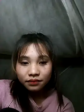 Snapshot of tamaien chatting on 11, 12, 2024 tamaien online show from 11, 12, 2024