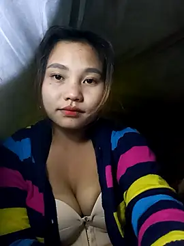 Snapshot of tamaien chatting on 5, 1, 2025 tamaien online show from 5, 1, 2025