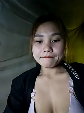 Snapshot of tamaien chatting on 11, 2, 2025 tamaien online show from 11, 2, 2025