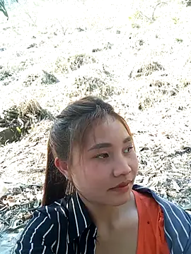 Snapshot of tamaien chatting on 2, 3, 2025 tamaien online show from 2, 3, 2025