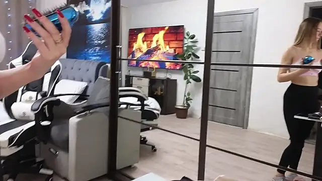 Snapshot of Strip-Lady chatting on 16, 12, 2025 Strip-Lady online show from 16, 12, 2025