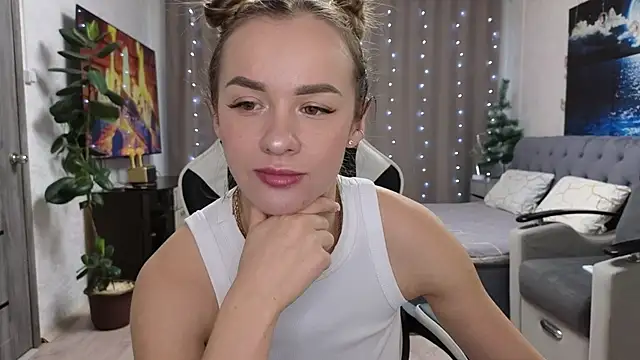 Snapshot of Strip-Lady chatting on 21, 12, 2025 Strip-Lady online show from 21, 12, 2025