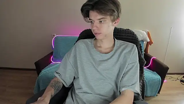 Liam sexy1 online show from 4, 12, 2024