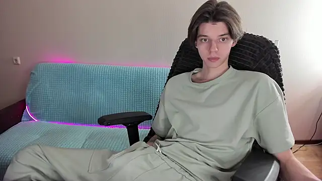 Liam sexy1 online show from 13, 2, 2025