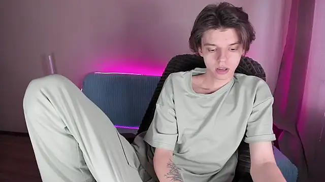 Liam sexy1 online show from 21, 2, 2025