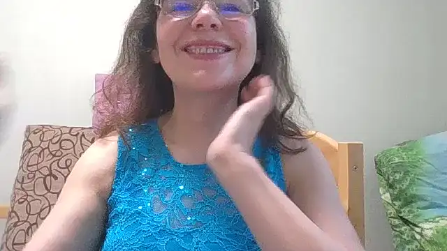 Snapshot of HollyJewel chatting on 19, 6, 2026 HollyJewel online show from 19, 6, 2026