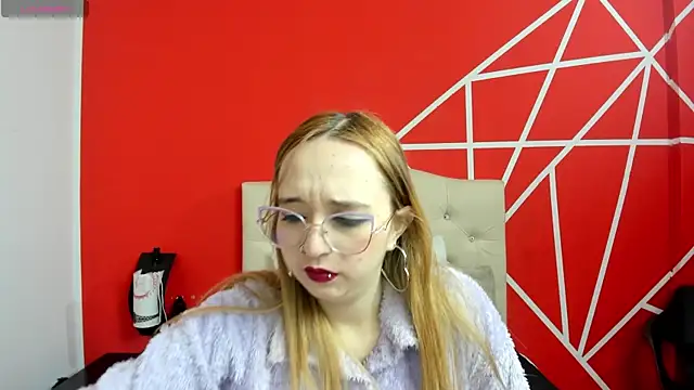 Snapshot of Liaroberts1 chatting on 13, 1, 2025 Liaroberts1 online show from 13, 1, 2025