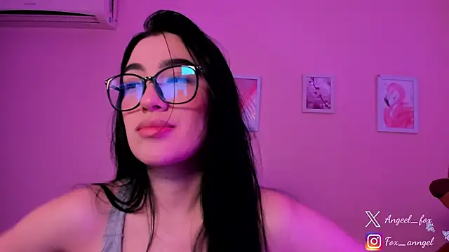 angeel fox online show from 13, 4, 2026