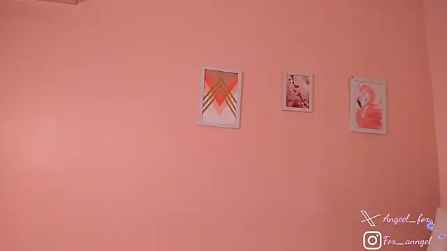 Snapshot of angeel_fox chatting on 13, 5, 2026 angeel fox online show from 13, 5, 2026