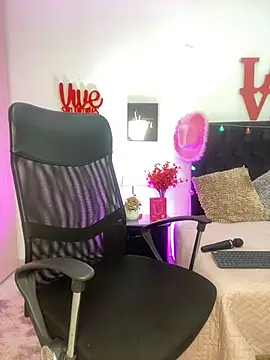 AriannaTorres online show from 18, 11, 2025