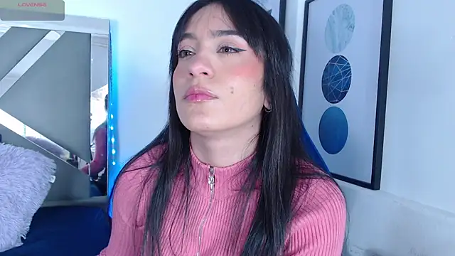 Snapshot of ZaraDames_ chatting on 16, 2, 2025 ZaraDames online show from 16, 2, 2025