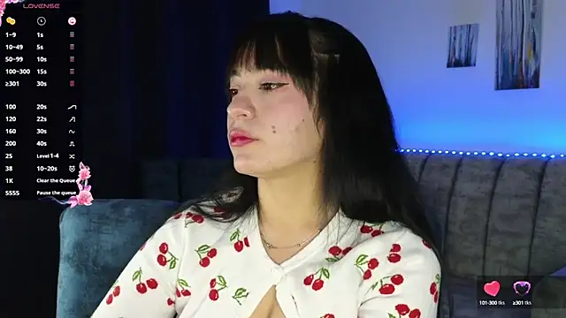 Snapshot of ZaraDames_ chatting on 7, 10, 2025 ZaraDames online show from 7, 10, 2025