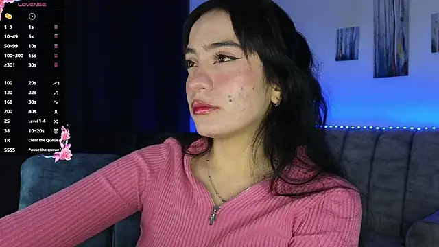 Snapshot of ZaraDames_ chatting on 19, 10, 2025 ZaraDames online show from 19, 10, 2025