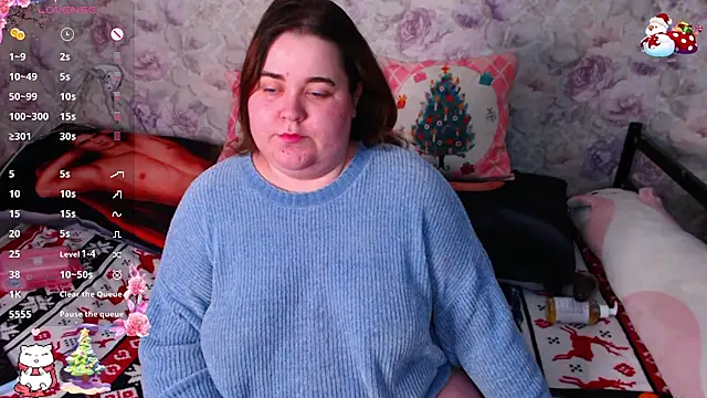 Estelle Hicks online show from 3, 1, 2025