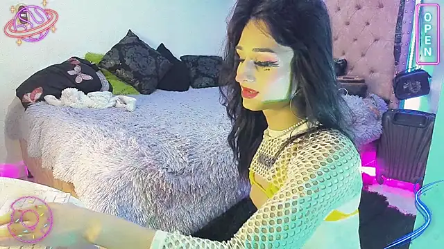 LittleEmmaa online show from 20, 1, 2025