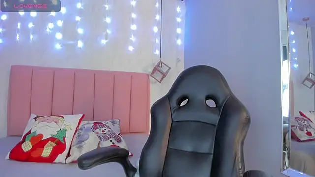 SUNNYCYRUS online show from 19, 12, 2025