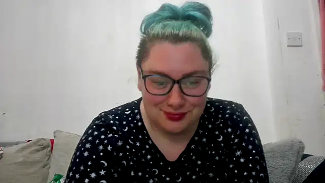 Snapshot of Bustycurves chatting on 17, 6, 2026 Bustycurves online show from 17, 6, 2026
