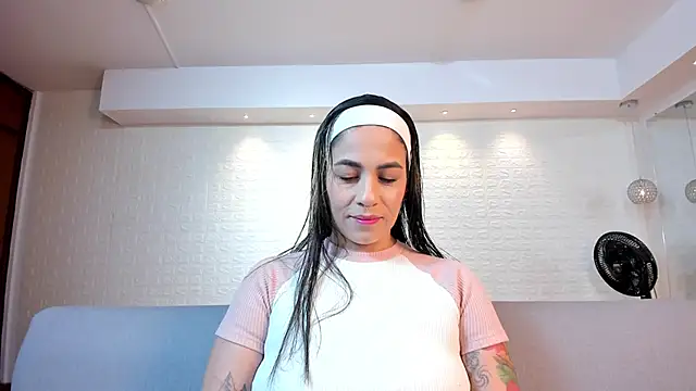 violet scott online show from 22, 11, 2025