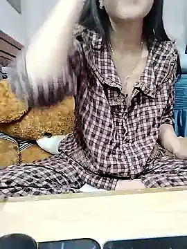 cream1299 online show from 13, 1, 2026