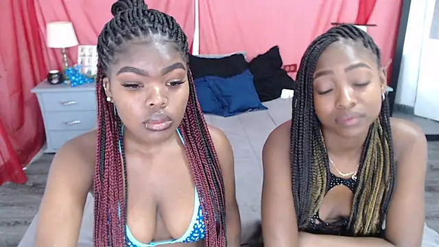 Nicole Colette  online show from 5, 3, 2025