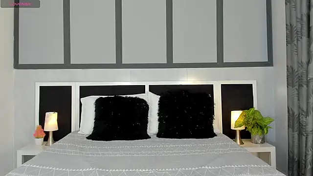 Violet Rost online show from 30, 1, 2025