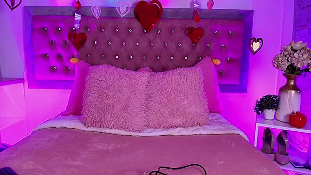 Tayzon Foxxx online show from 17, 2, 2026