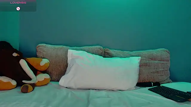 LauraEvanns online show from 25, 9, 2025