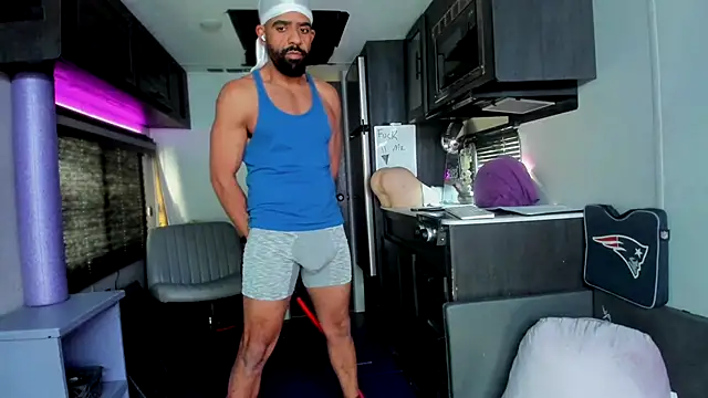 Snapshot of DirtyDrizzy chatting on 8, 2, 2026 DirtyDrizzy online show from 8, 2, 2026