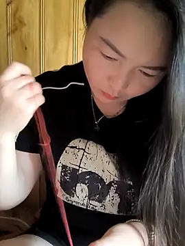 Sweetlove 77 online show from 6, 10, 2025