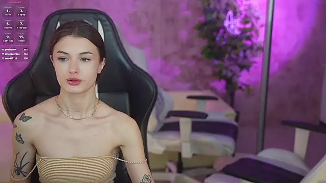 Snapshot of Britney054 chatting on 27, 2, 2025 Britney054 online show from 27, 2, 2025