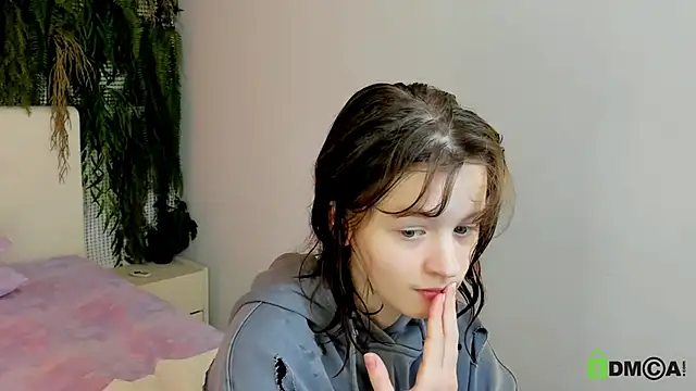 Alina Mills online show from 26, 11, 2025